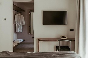 Pure Beachfront Villa with pool