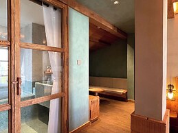 The Pink Boutique Hotel