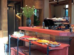 The Pink Boutique Hotel