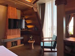 The Pink Boutique Hotel