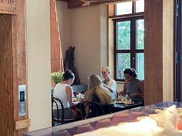 The Pink Boutique Hotel