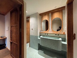 The Pink Boutique Hotel