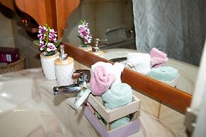 Electra s 2-bedroom Apt-convenient Location Patra