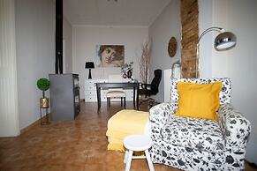 Electra s 2-bedroom Apt-convenient Location Patra