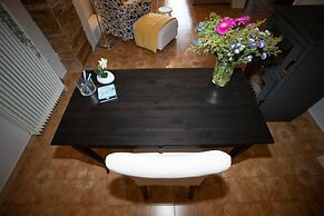 Electra s 2-bedroom Apt-convenient Location Patra