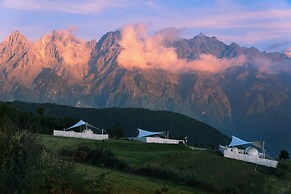 Shangri-La ManXinYu Frozen Dream Forest