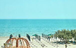 HOTEL AZALEEA MAMAIA NORD