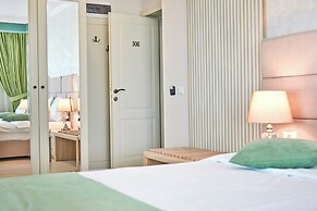 HOTEL AZALEEA MAMAIA NORD