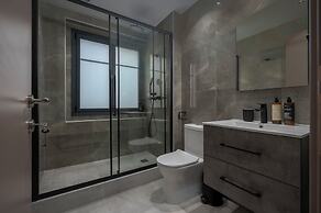 Hebrard Industrial Suites