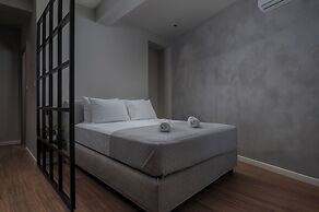 Hebrard Industrial Suites