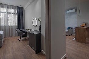 Hebrard Industrial Suites