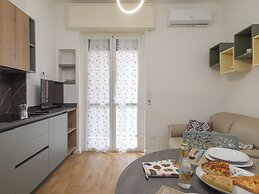 Bilocale con Balcone in Zona Nolo