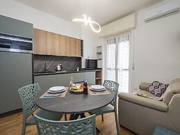 Bilocale con Balcone in Zona Nolo