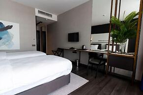 HOTEL BONVIE