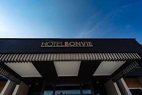 HOTEL BONVIE