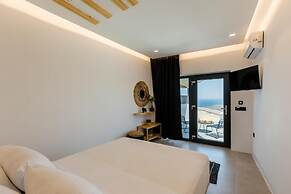 Lackos Luxury Suites