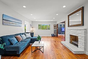 Luxury Estate With Sparkling Pool Elegant Amenities