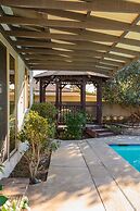 Luxury Estate With Sparkling Pool Elegant Amenities