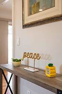 Luxury Estate With Sparkling Pool Elegant Amenities