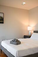 Luxury Estate With Sparkling Pool Elegant Amenities