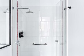 w Fabulous Loft w Perfect View in Santa Barbara