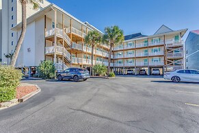 Beachfront North Myrtle Beach Condo w/ Pool Access