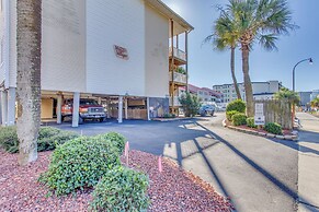 Beachfront North Myrtle Beach Condo w/ Pool Access