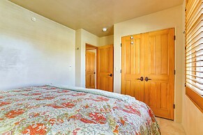 Walk to Santa Fe Plaza: Condo w/ Kiva Fireplace!