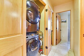 Walk to Santa Fe Plaza: Condo w/ Kiva Fireplace!