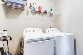 ~ 6 Mi to Dtwn Cumming: Townhome in Friendly Area