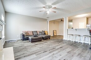 ~ 6 Mi to Dtwn Cumming: Townhome in Friendly Area