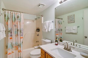 'seagulls Nest' Oceanfront Oasis w/ Pool Access!