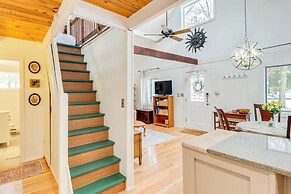 8 Mi to Big Boulder Mountain: Cabin w/ Decks!