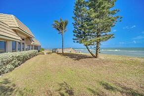 Beachfront Melbourne Beach Retreat w/ Pool Table!