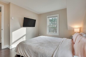 1 Mi to Drakes Island Beach: Cottage w/ Deck!