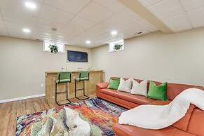5 Mi to Kalahari Poconos: Home w/ Furnished Deck