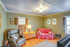 1 Mi to Dtwn: Beautiful Home in Williamstown!