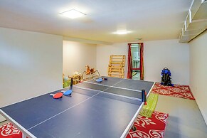 1 Mi to Dtwn: Beautiful Home in Williamstown!