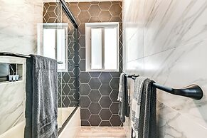 1 Mi to Beach: Naples Home w/ Outdoor Oasis