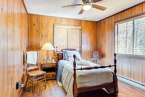 Birdwatching, Board Games & Bbqs: Cabin in Murphy!