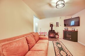 1 Mi to Sugarbush Resort: Dog-friendly Home!