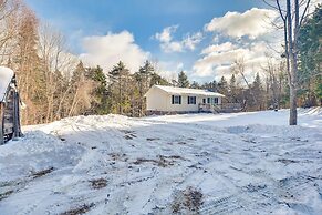 1 Mi to Sugarbush Resort: Dog-friendly Home!