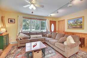 1 Mi to Sugarbush Resort: Dog-friendly Home!