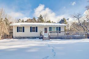 1 Mi to Sugarbush Resort: Dog-friendly Home!