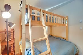 1 Mi to Sugarbush Resort: Dog-friendly Home!