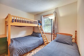 1 Mi to Sugarbush Resort: Dog-friendly Home!