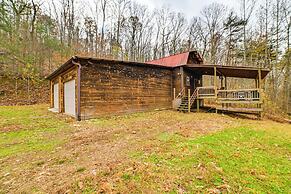 Steps to Kentucky Lake: Cozy Cabin w/ Deck!