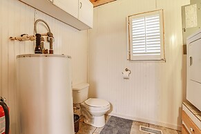 Steps to Kentucky Lake: Cozy Cabin w/ Deck!