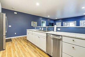 2 Mi to Lake Michigan: Home w/ Patio in Green Bay