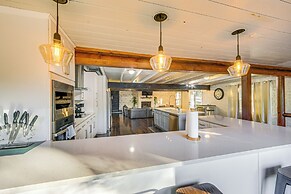 Lakefront Family Home w/ Pool in Streetman!